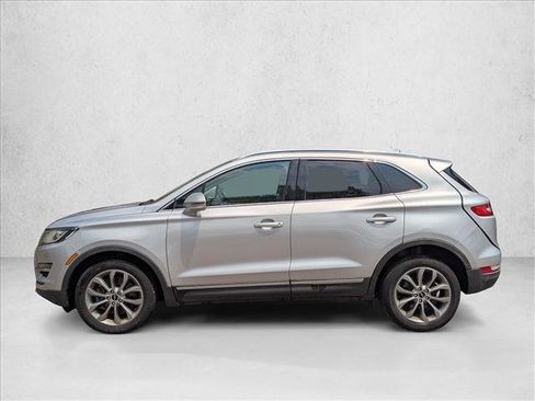 Used 2017 Lincoln MKC Select w/ Select Plus Package AWD/4WD image 8