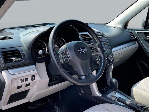 Used 2014 Subaru Forester 2.5i AWD/4WD image 17