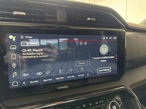 Used 2023 GMC Sierra 1500 AT4 w/ Technology Package image 14