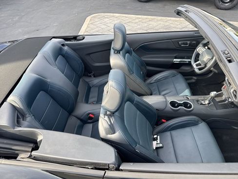 Used 2025 Ford Mustang GT Premium RWD image 15