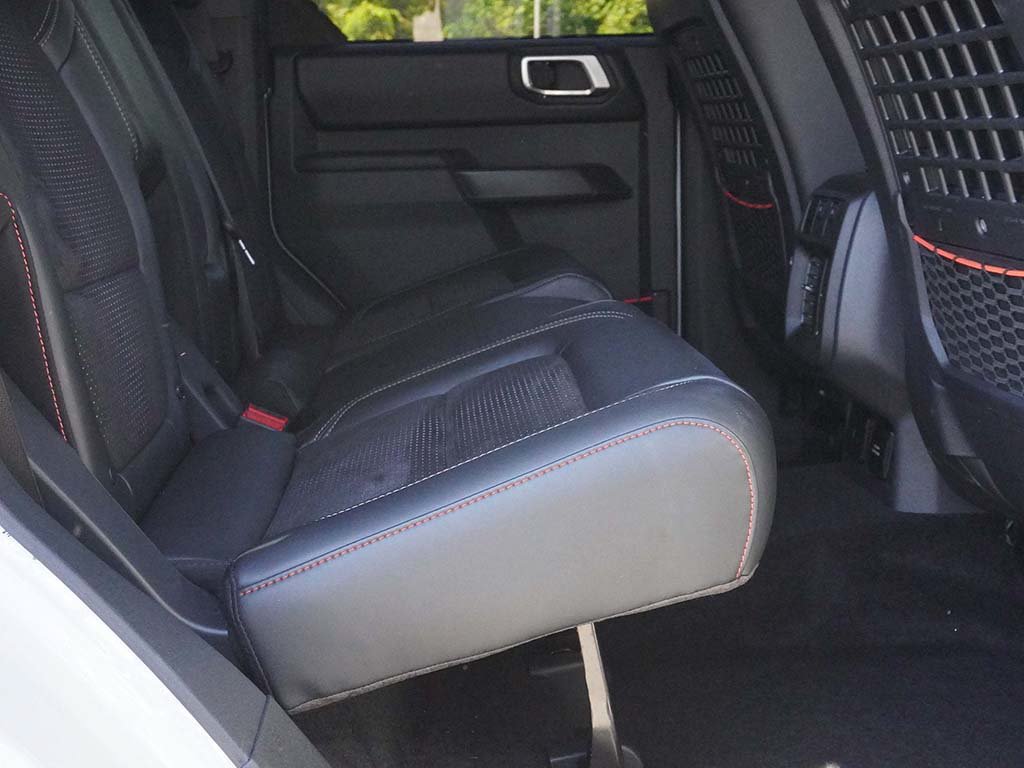 Used 2026 Ford Bronco Raptor w/ Interior Carbon Fiber Pack AWD/4WD image 32