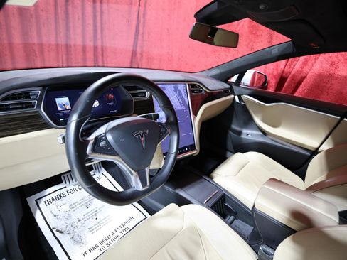 Used 2016 Tesla Model S P90D image 12