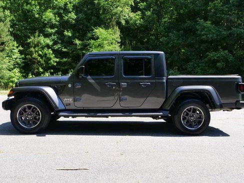 Used 2022 Jeep Gladiator Overland w/ Popular Equipment Package AWD/4WD image 42