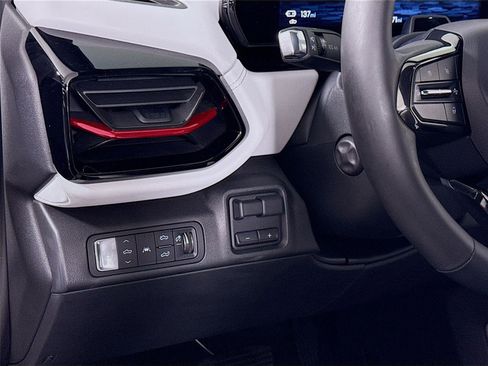 Used 2025 Chevrolet Silverado EV RST image 4