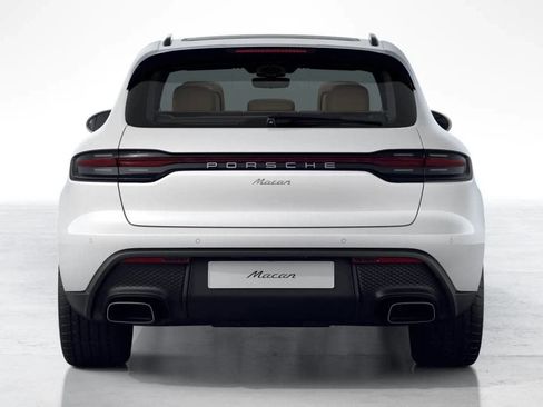 Certified 2026 Porsche Macan AWD/4WD image 6