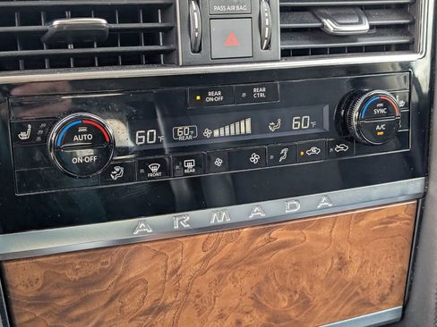 Used 2023 Nissan Armada SL w/ Captain's Chairs Package image 30