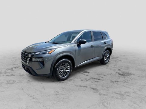 Used 2024 Nissan Rogue S AWD/4WD image 4