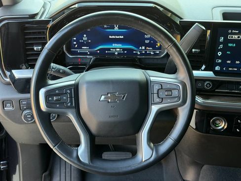 Used 2023 Chevrolet Silverado 1500 RST w/ Z71 Off-Road Package AWD/4WD image 30
