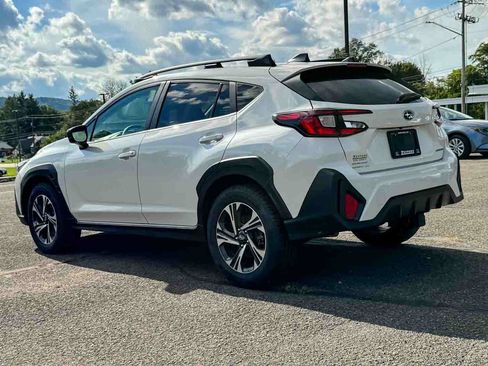 Used 2024 Subaru Crosstrek 2.0i Premium AWD/4WD image 4