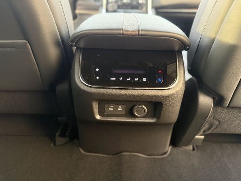 New 2026 Nissan Armada SL w/ Captain's Chari Seat Package AWD/4WD image 26