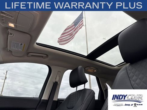 Used 2023 Ford Edge Titanium w/ Equipment Group 301A AWD/4WD image 16