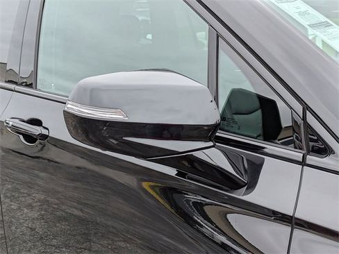 Certified 2024 Cadillac XT6 Sport w/ Technology Package image 10