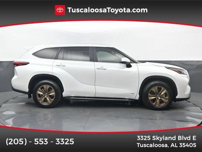 Used 2023 Toyota Highlander Bronze Edition