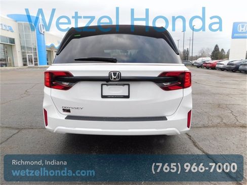 New 2026 Honda Odyssey EX-L image 4
