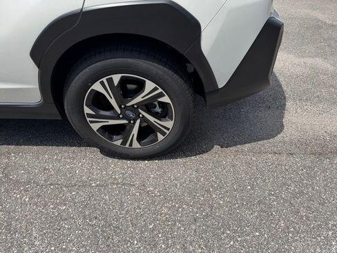 Used 2025 Subaru Crosstrek 2.0i Premium AWD/4WD image 9