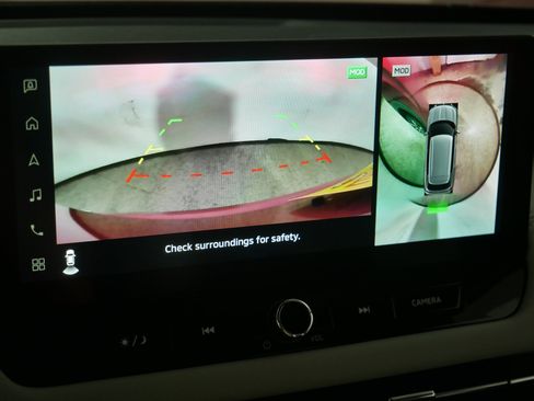 New 2025 Mitsubishi Outlander SE image 9