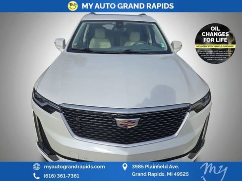 Used 2022 Cadillac XT6 Premium Luxury w/ Technology Package image 4