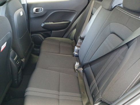 New 2025 Hyundai Venue SEL image 13