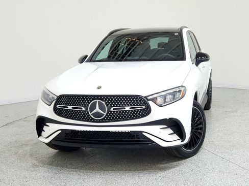 New 2026 Mercedes-Benz GLC 300 image 2