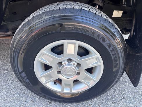 Used 2012 Toyota Tacoma PreRunner w/ SR5 Pkg RWD image 24