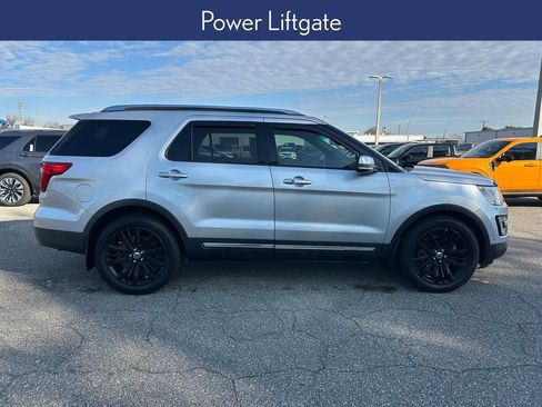Used 2016 Ford Explorer Platinum image 15