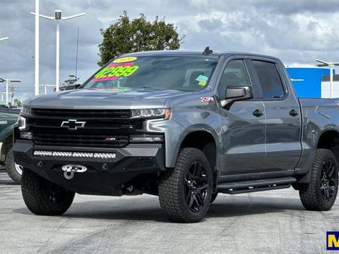 Used 2021 Chevrolet Silverado 1500 LT Trail Boss w/ Bed Protection Package image 8