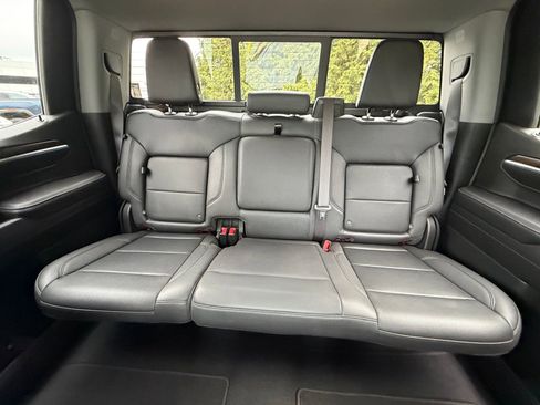 Used 2023 GMC Sierra 1500 SLT w/ SLT Premium Plus Package AWD/4WD image 3
