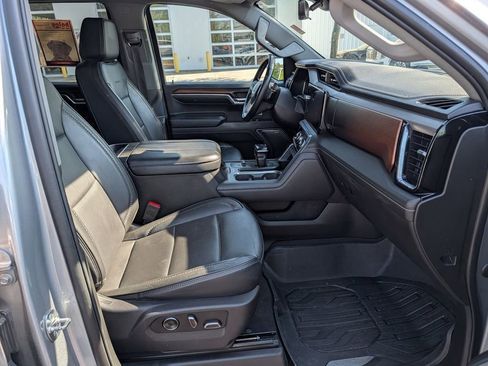 Used 2024 GMC Sierra 1500 Denali w/ Denali Reserve Package AWD/4WD image 18