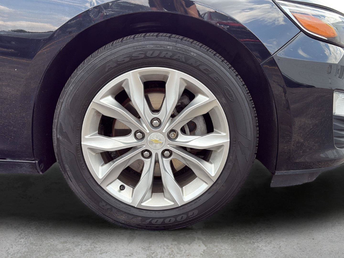 Used 2019 Chevrolet Malibu LT FWD image 24
