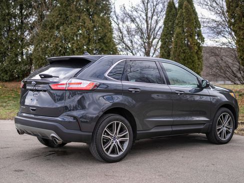Used 2021 Ford Edge Titanium image 5