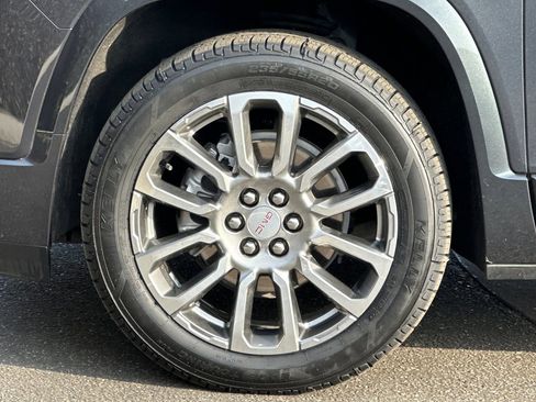 Certified 2023 GMC Acadia Denali w/ Denali Technology Package image 29