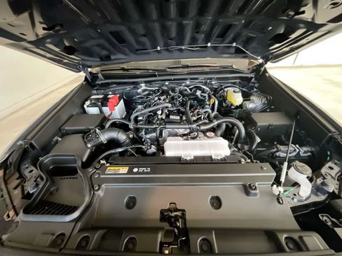 New 2026 Toyota 4Runner SR5 AWD/4WD image 26