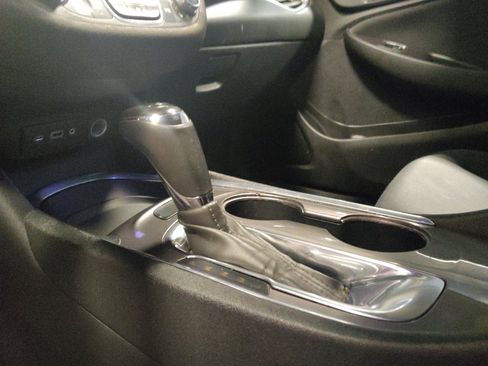 Used 2020 Chevrolet Malibu LT FWD image 26