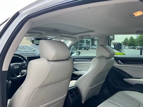Used 2018 Honda Accord EX-L image 11