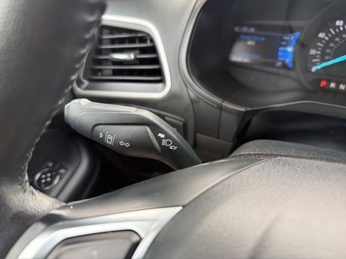 Used 2024 Ford Edge SEL image 39