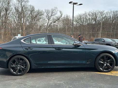 Used 2023 Genesis G70 3.3T w/ Sport Advanced Package image 10