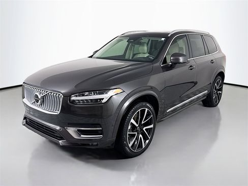Used 2023 Volvo XC90 B6 Plus w/ Protection Package Premier image 1
