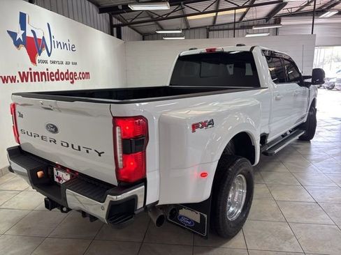 Used 2024 Ford F350 Lariat w/ FX4 Off-Road Package image 6