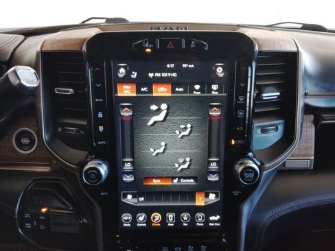 Used 2020 RAM 2500 Limited AWD/4WD image 32