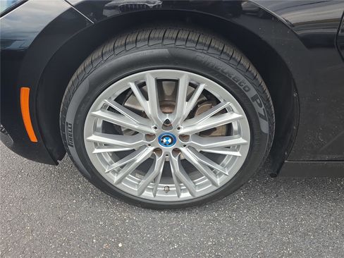 Used 2023 BMW 330e RWD image 28