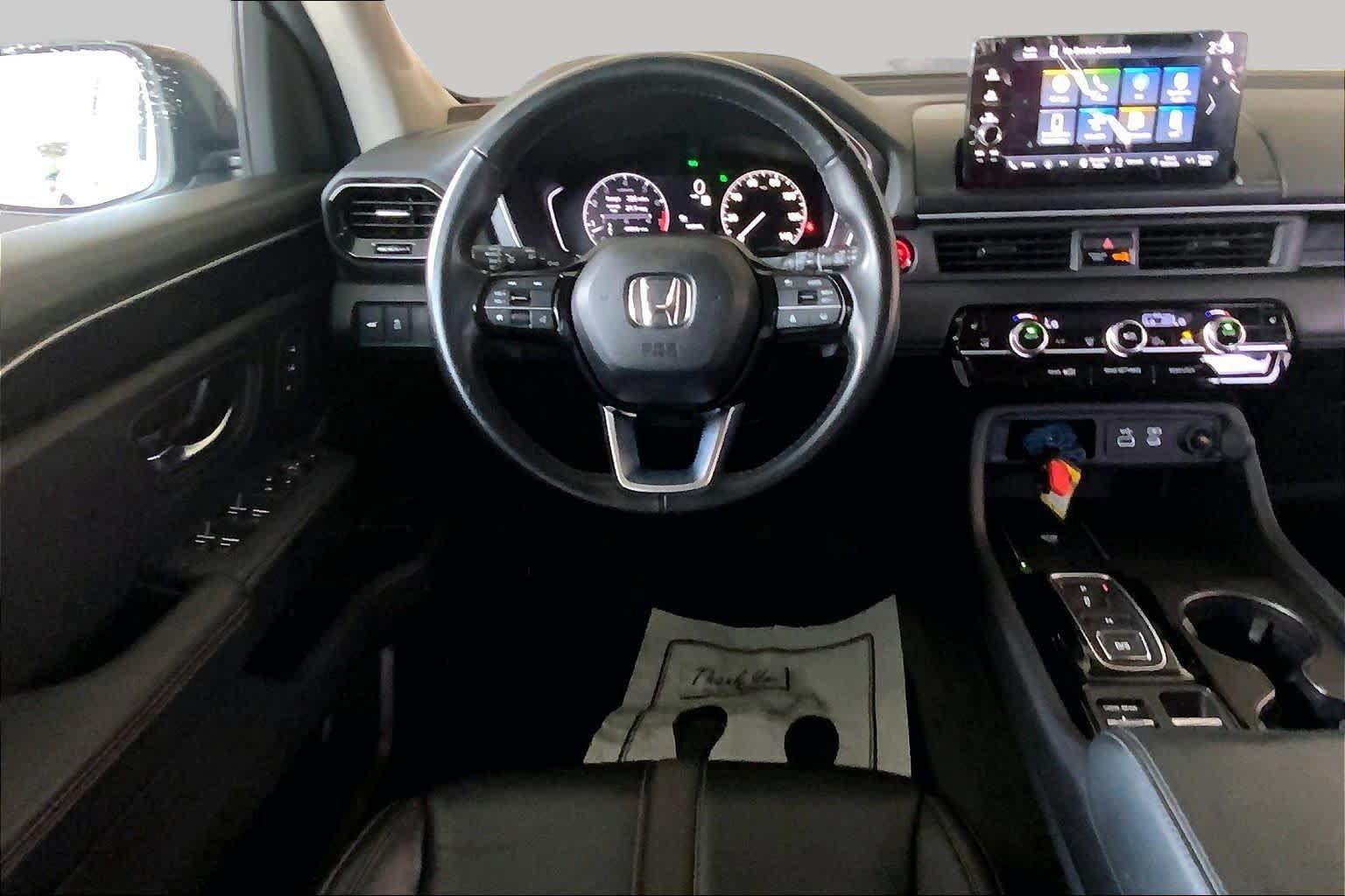 Used 2025 Honda Pilot EX-L image 6