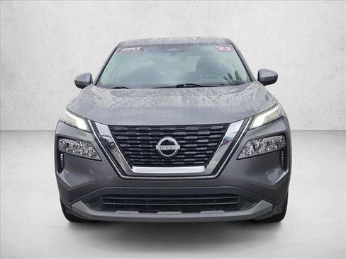 Used 2023 Nissan Rogue SV FWD image 2