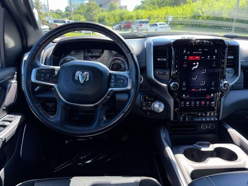 Used 2021 RAM 1500 Laramie AWD/4WD image 16