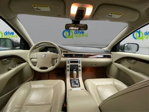Used 2008 Volvo XC70 3.2 AWD/4WD image 30