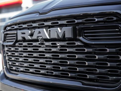 New 2026 RAM 1500 4x4 Crew Cab image 11