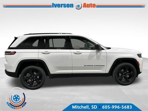 New 2026 Jeep Grand Cherokee Limited image 9
