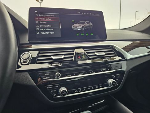 Certified 2021 BMW 530i xDrive image 19