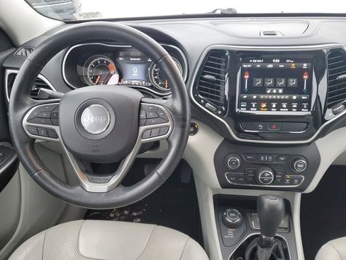 Certified 2019 Jeep Cherokee Limited w/ Luxury Group image 29