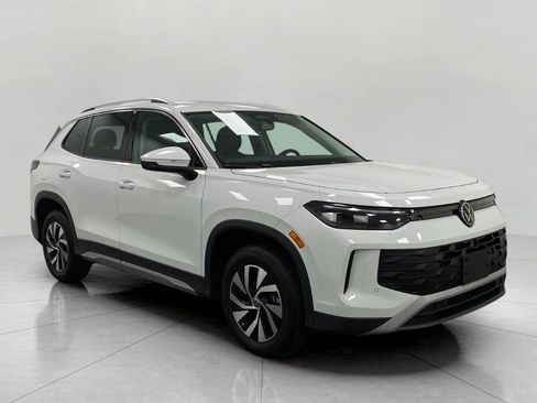Used 2026 Volkswagen Tiguan S AWD/4WD image 1