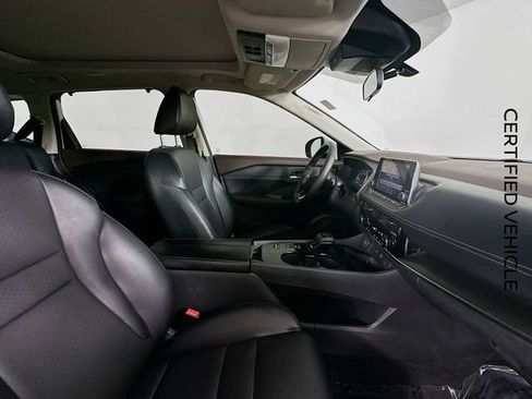Certified 2022 Nissan Rogue SV w/ SV Premium Package FWD image 28